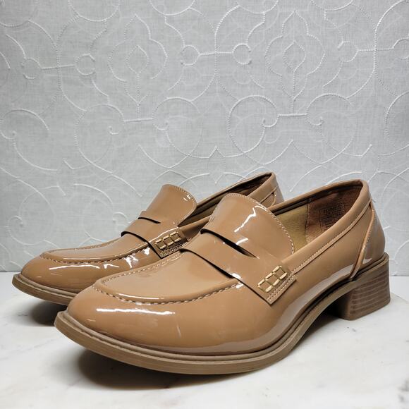 Jones New‎ York Cabeela Loafers Womens 10 Tan Faux Patent Leather Chunky Heels - Picture 1 of 16